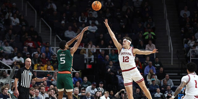 Miami runs away with win over Indiana to earn Sweet 16 spot in March Madness